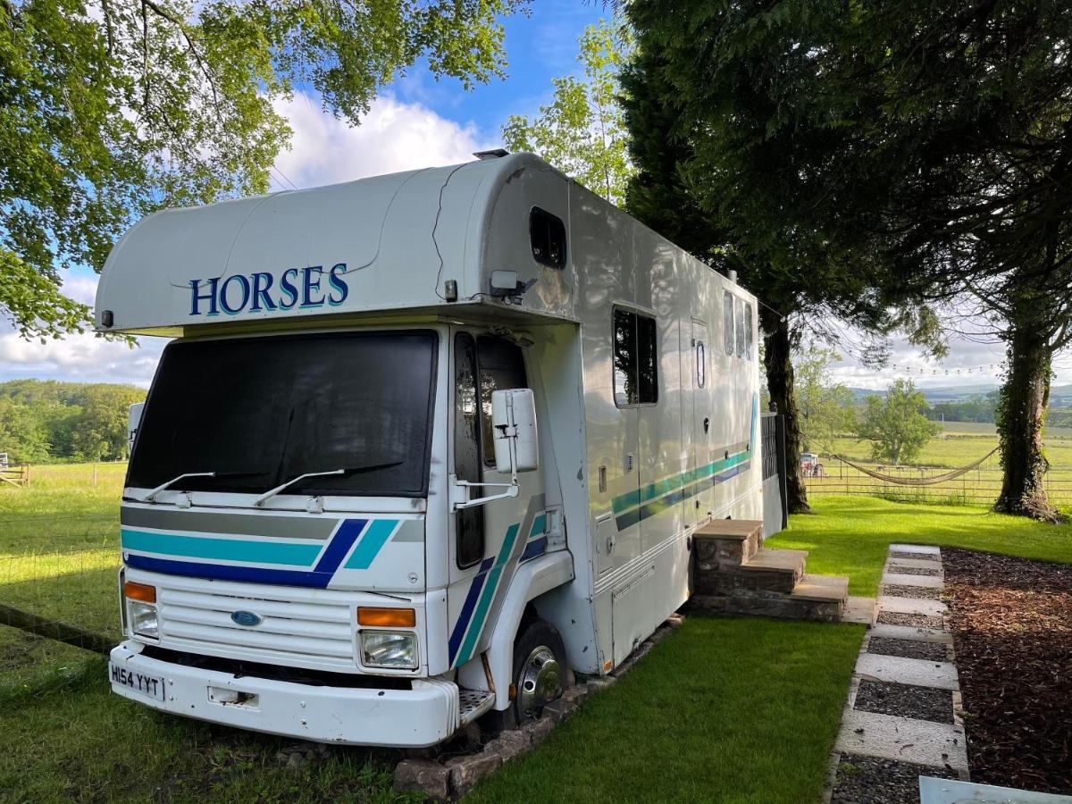 Dobbin The Horse Box In The Lake District Cockermouth Exterior photo