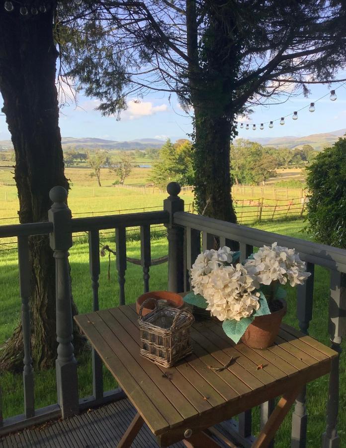 Dobbin The Horse Box In The Lake District Cockermouth Exterior photo